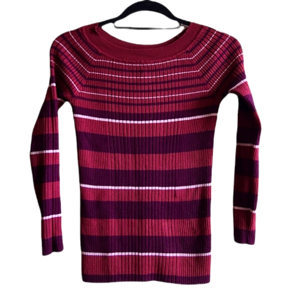 Rue21 | Ribbed Red and Burgundy Striped 3/4 Sleeve Shirt
